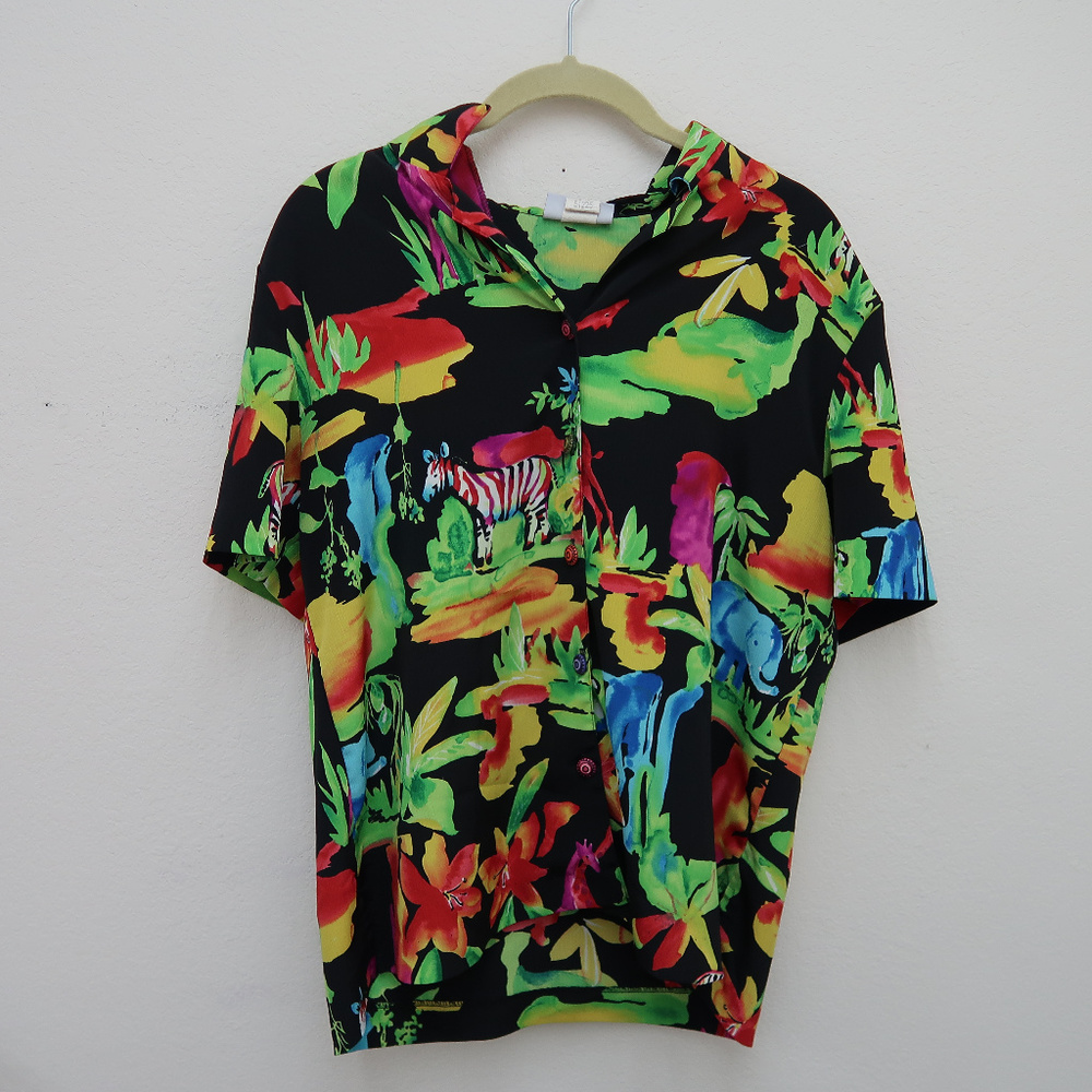 G.W Short Sleeve Animal Print Graphic Shirt